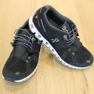 On Cloud 5 sneaker// Black/White